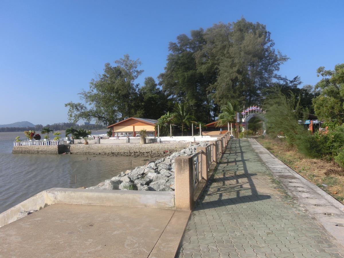 Apartamento Pek House Phuket Exterior foto