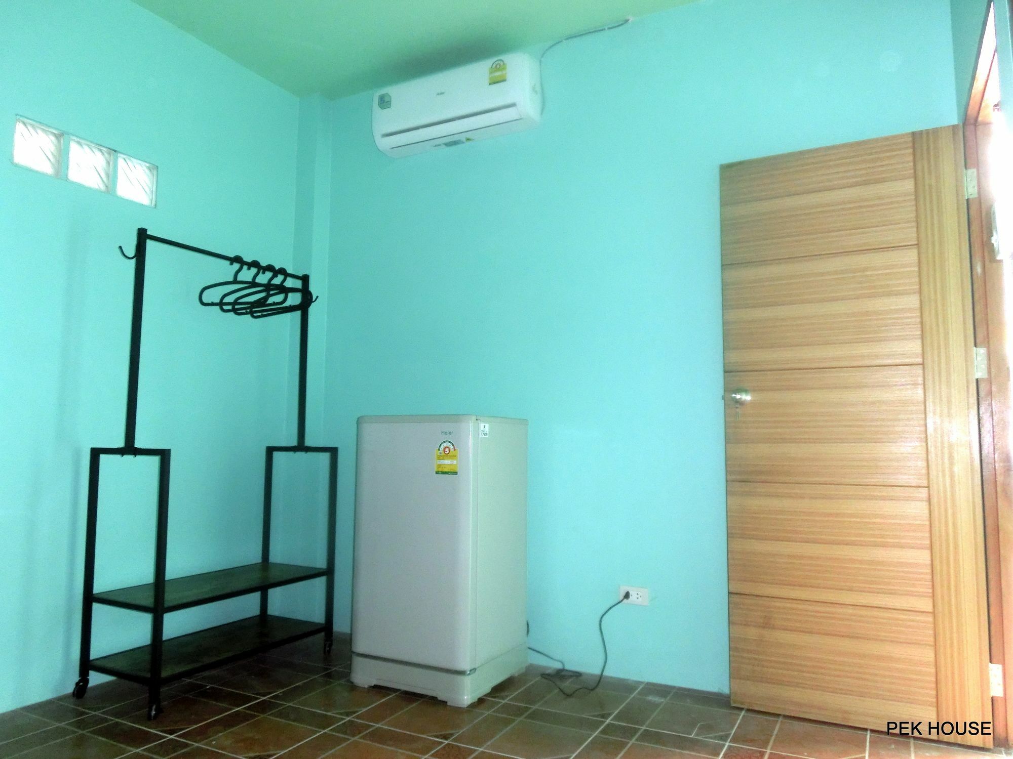 Apartamento Pek House Phuket Exterior foto