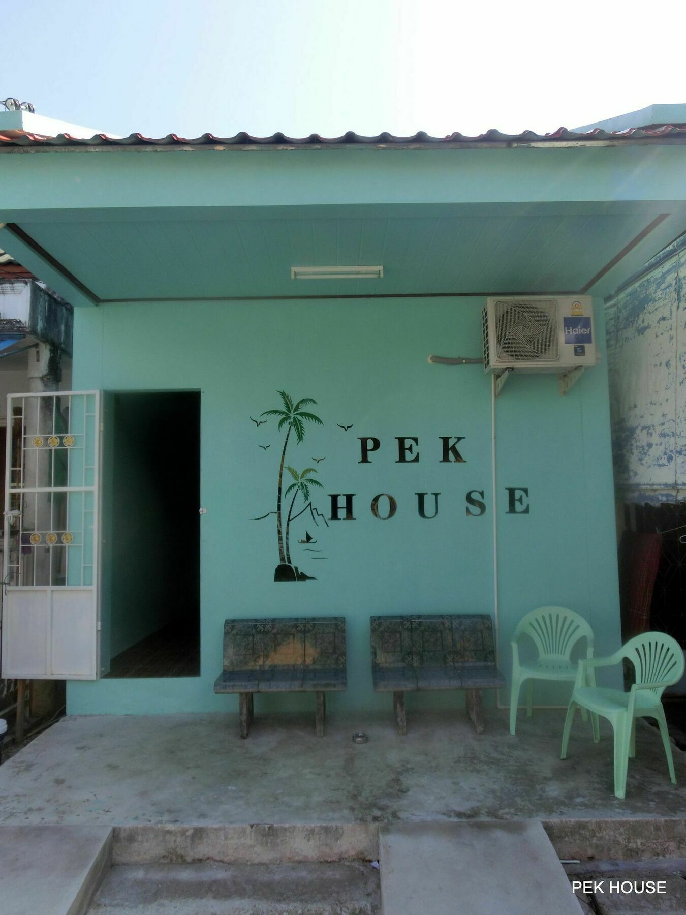 Apartamento Pek House Phuket Exterior foto
